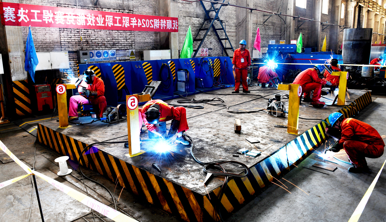 焊工比赛.jpg